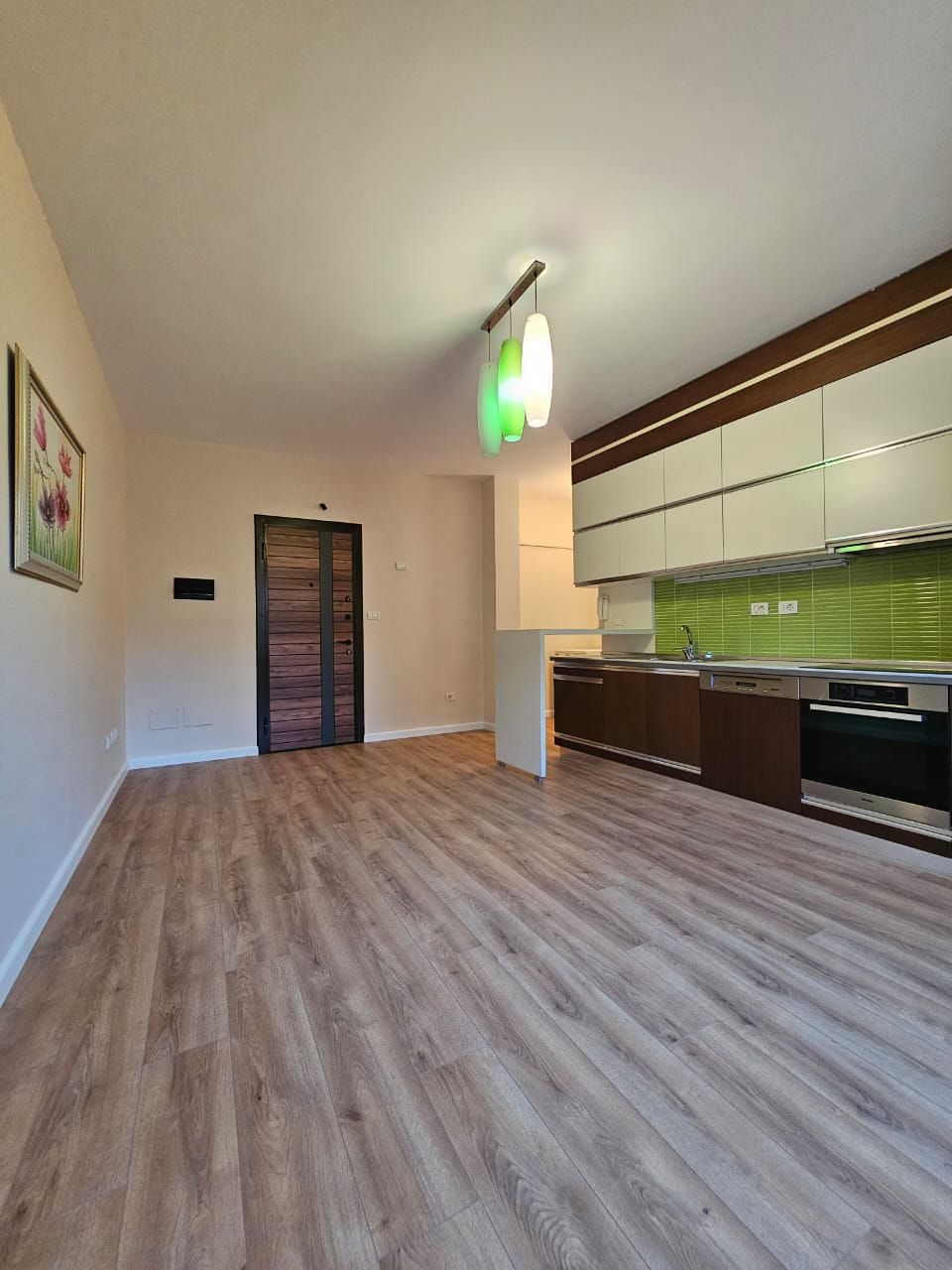 Thumbnail: Apartament 1+1 per shitje tek Rruga Mine Peza.