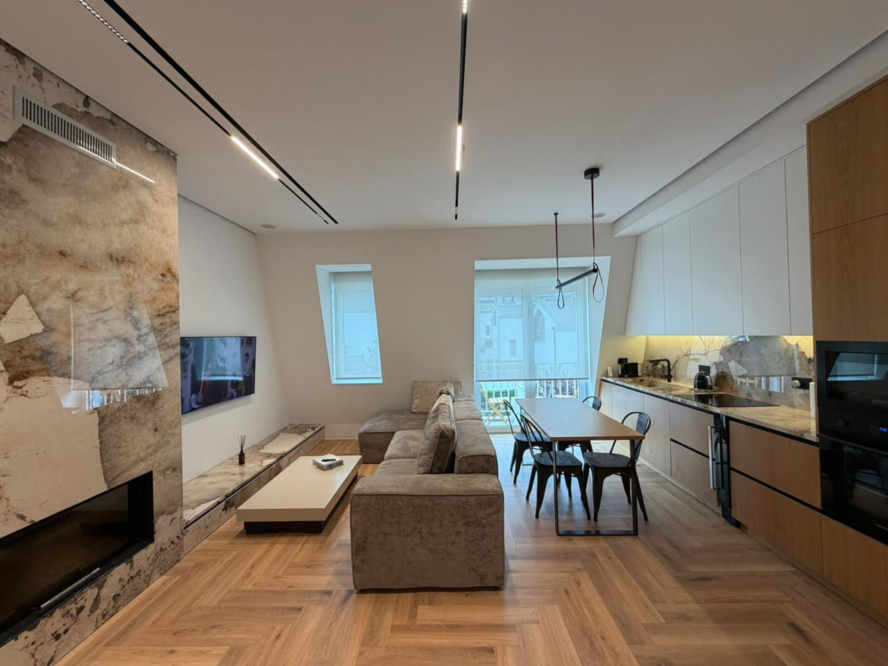 Apartament 2+1+Parking per qira prane TEG.