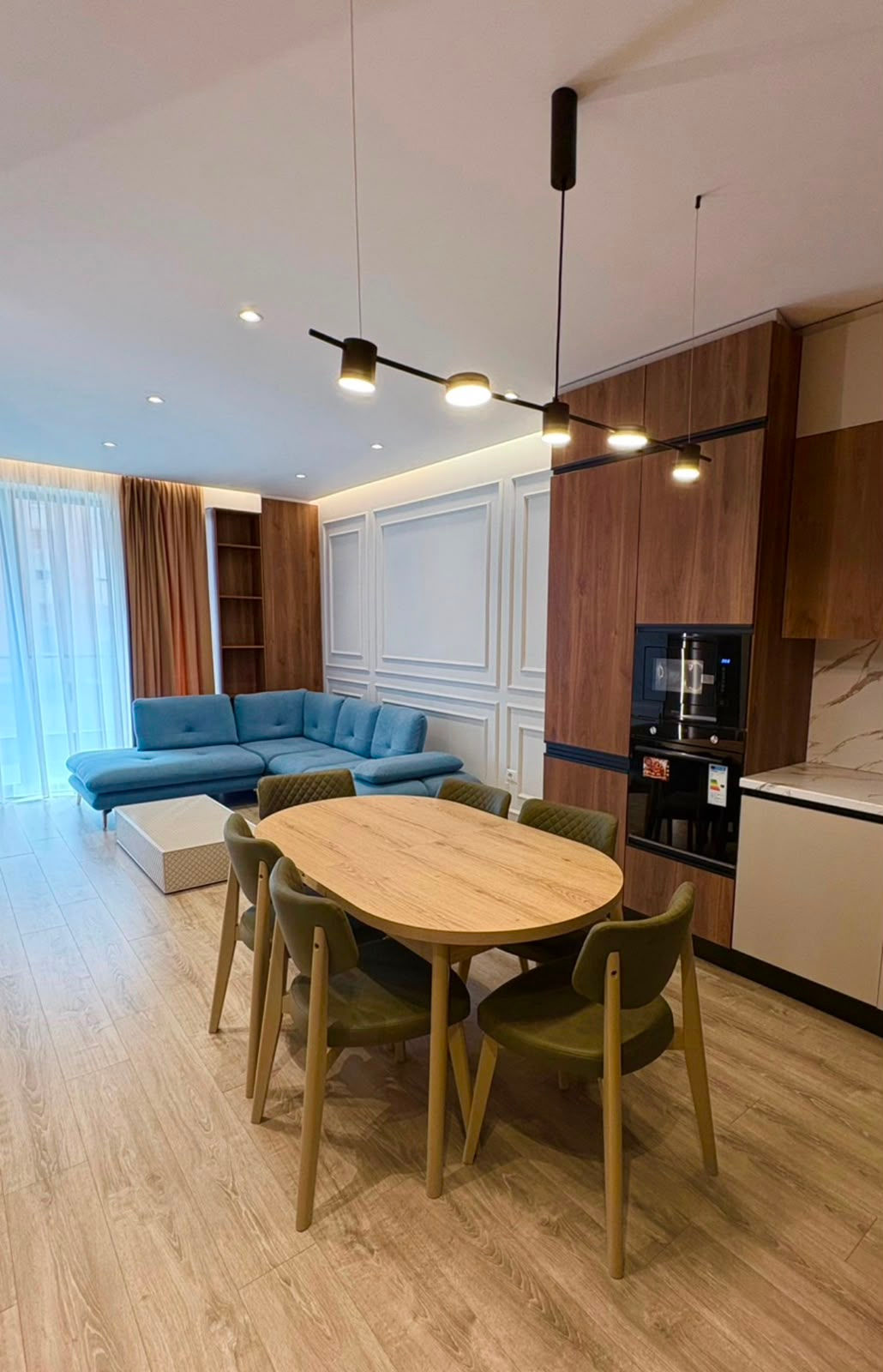 Apartament 1+1+Parking per qira tek Kompleksi Olimpik tek Komuna e Parisit.