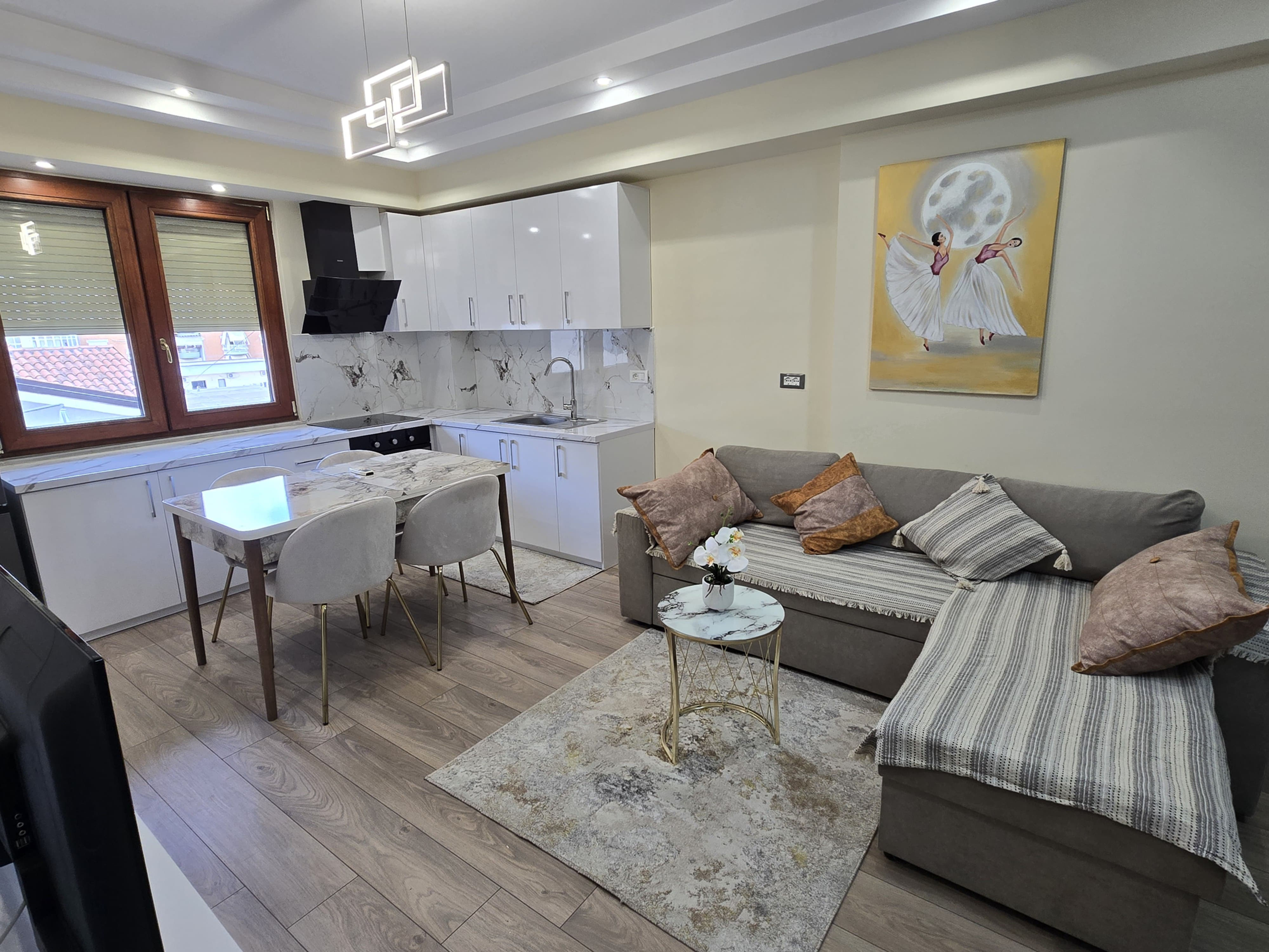 Apartament 2+1 per qira tek Myslym Shyri.
