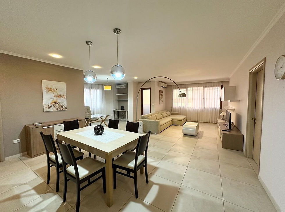 Thumbnail: Apartament 2+1 per qira tek Rr. Bogdaneve.
