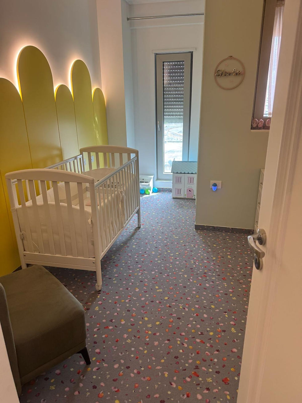 Thumbnail: Apartament 3+1+2 Per Qira Tek Zogu i Zi.