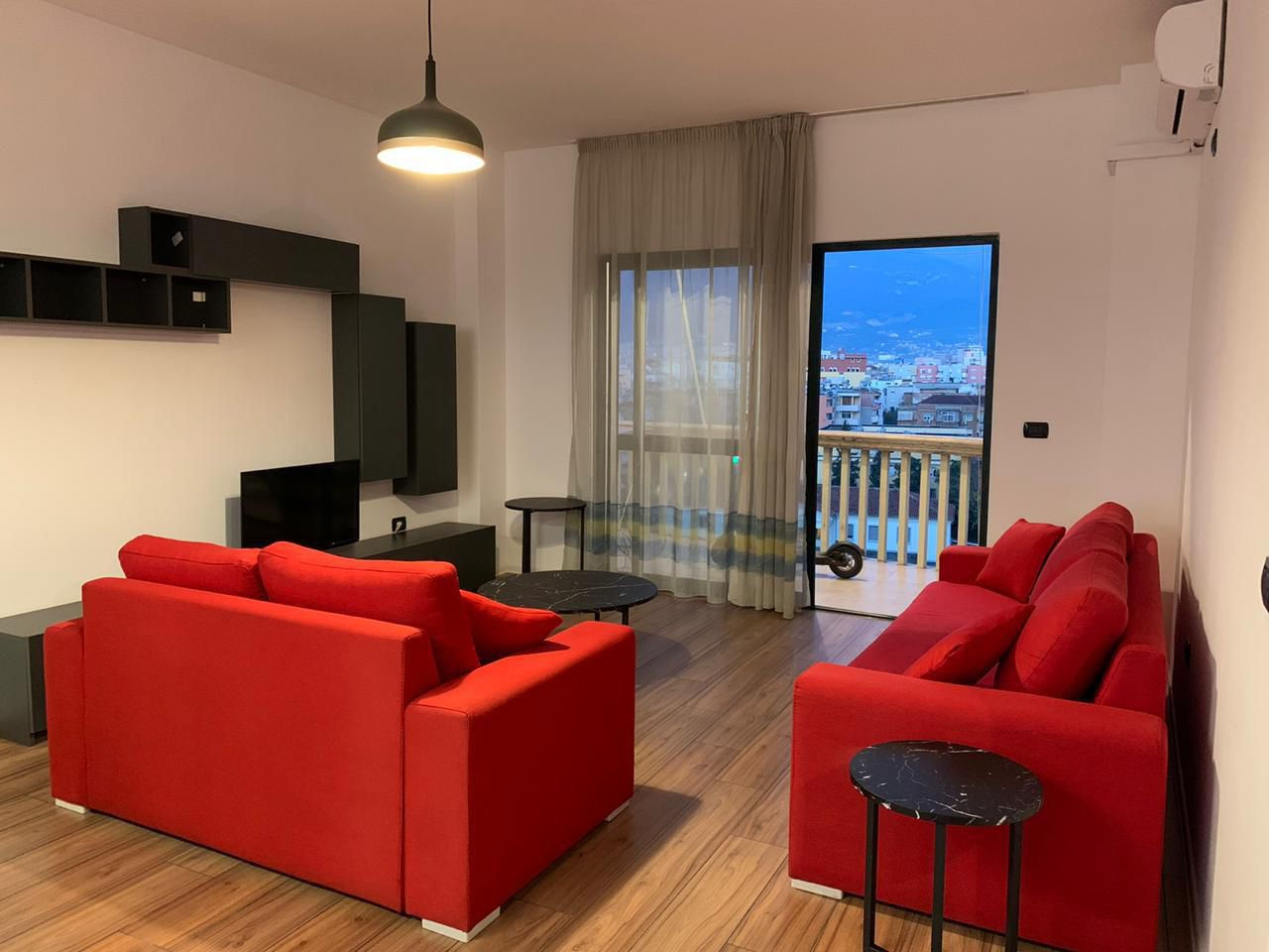 Apartament 1+1 per qira tek Stadiumit Air Albania.