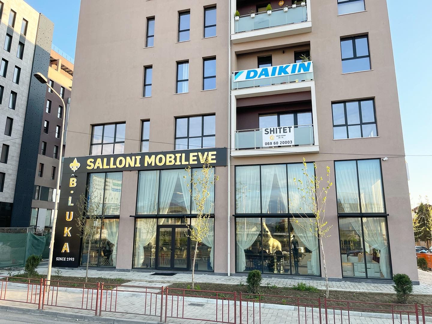 Ambient Biznesi per shitje tek Casa Italia.