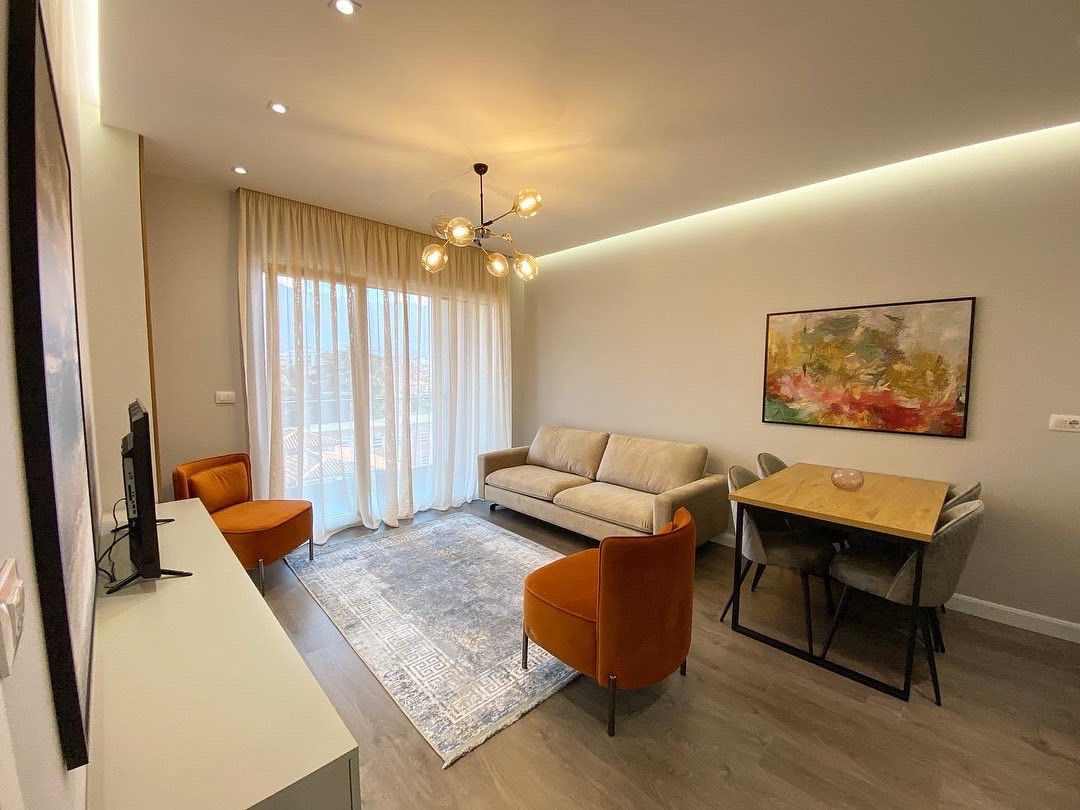 Apartament luksoz 1+1+Parking per qira tek Rruga e Dibres.