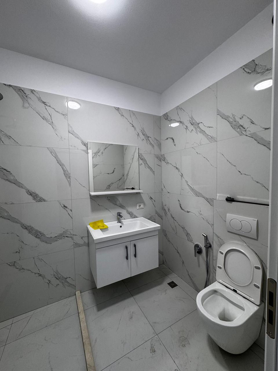 Thumbnail: Apartament 2+1 per shitje tek Kompleksi Molla ne Astir.