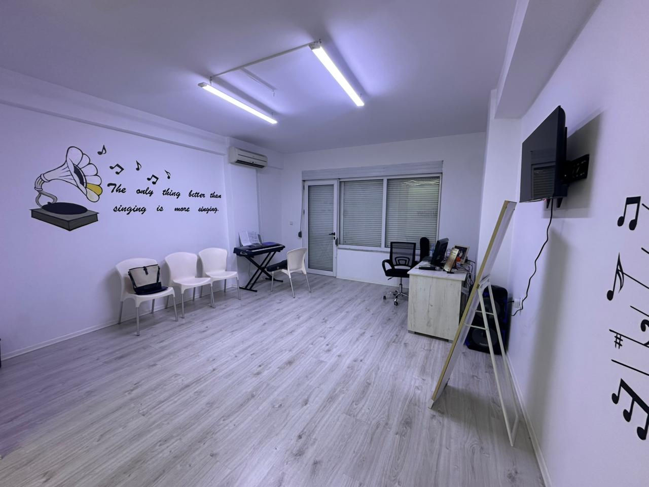 Ambient zyrash per qira tek LSI ne Bllok.