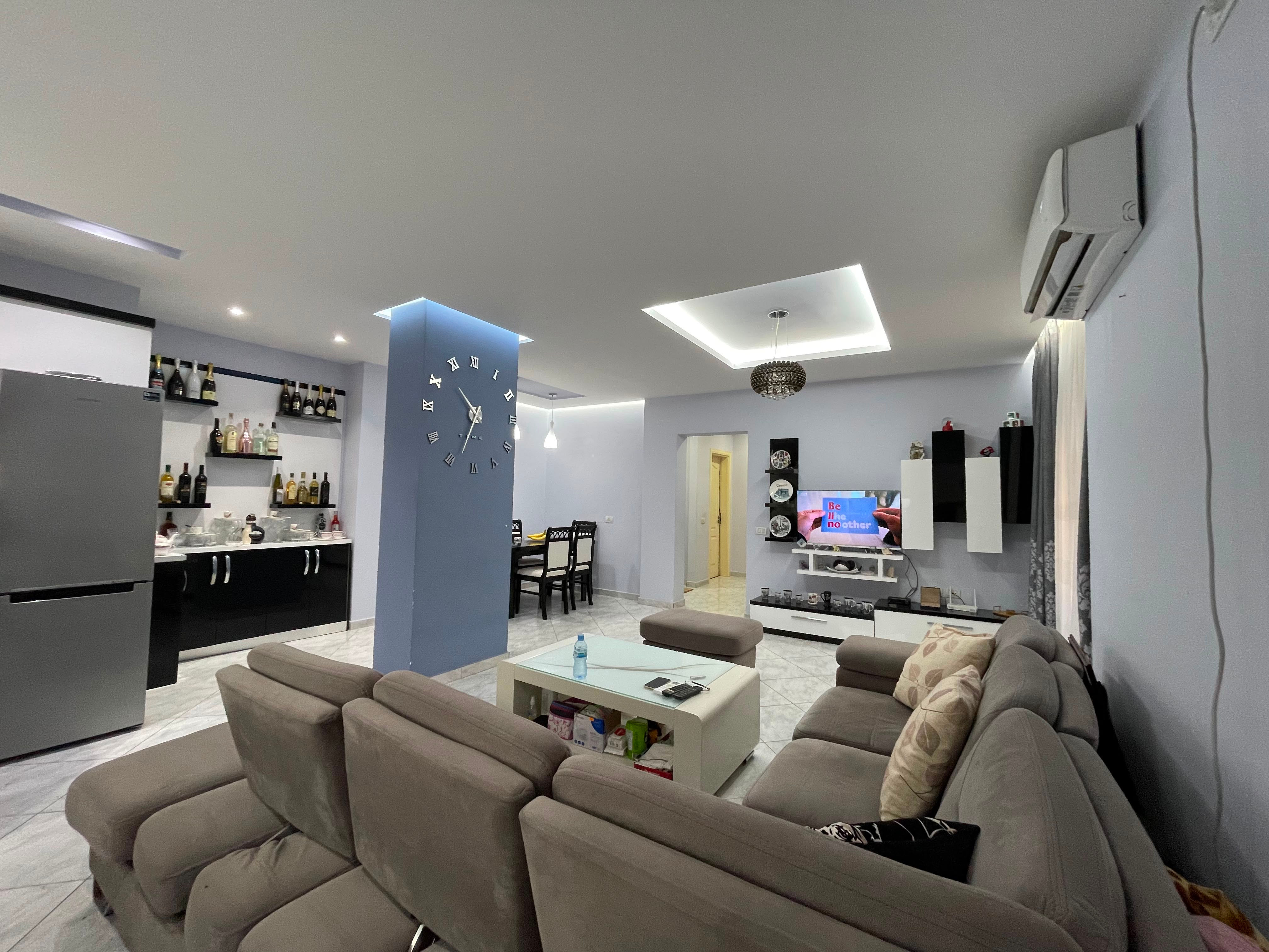 Apartament 3+1 per shitje ne Astir.