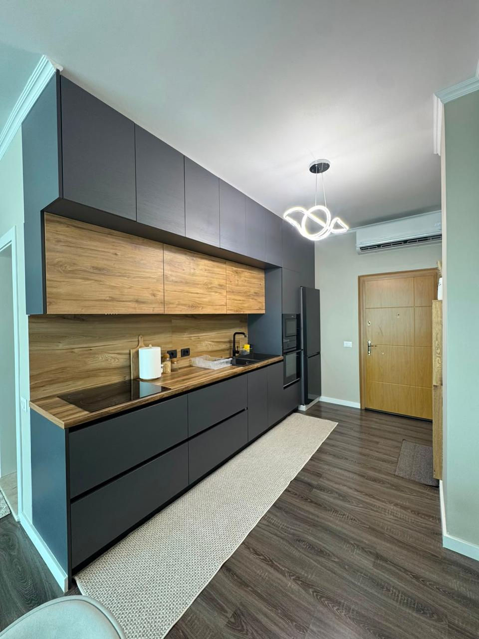 Thumbnail: Apartament 1+1 per qira prane Casa Italia.