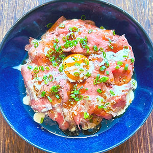 自家製ローストビーフ丼 / ROAST BEEF BOWL