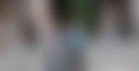 kleine Reisegruppe in Neapel