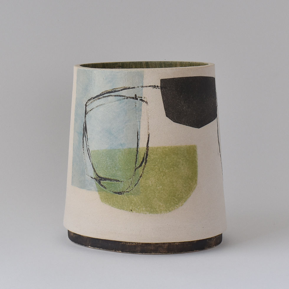 Thumbnail: Hirgrwn Taprog gyda Throed