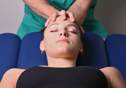 Dott.Luca Benuzzi Osteopata (38).jpg