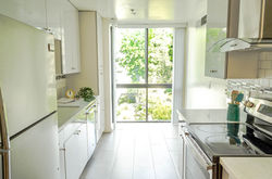 222 S. Central Ave #200 Kitchen 6