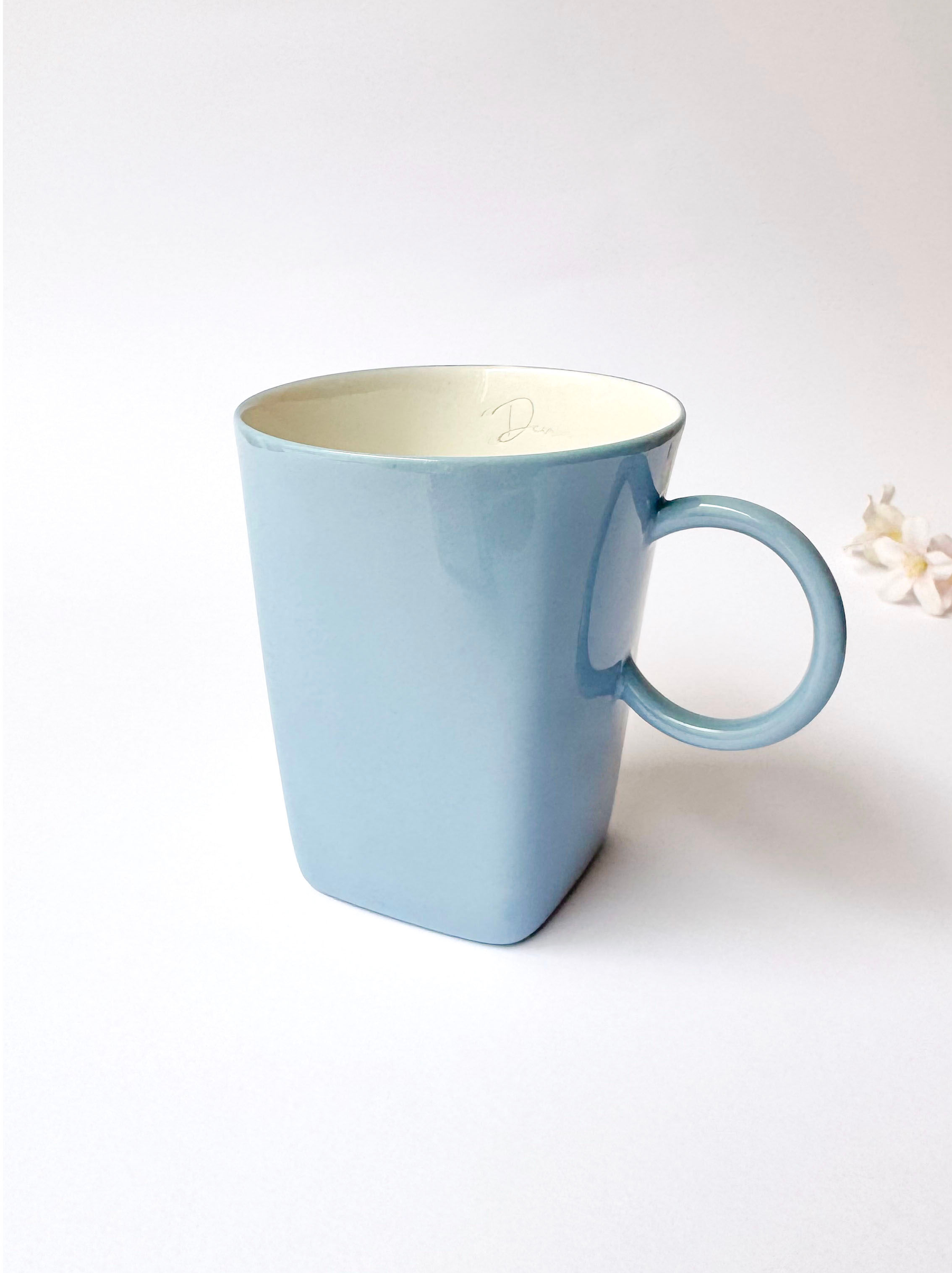 VENÜS MUG