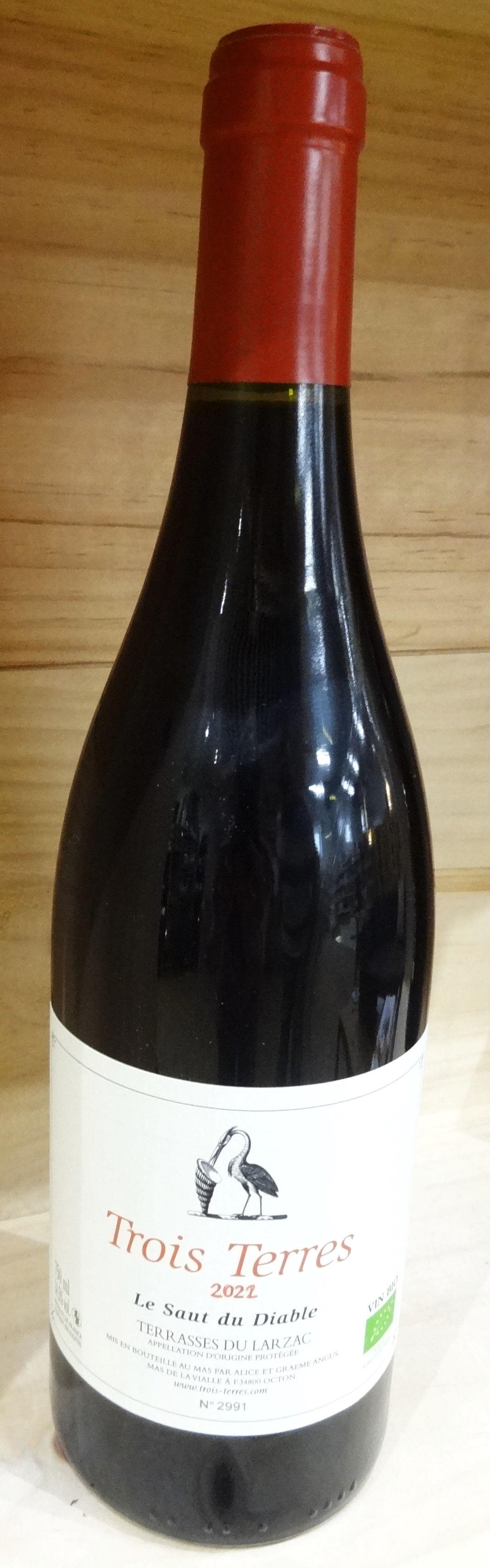 Vin Rouge Les trois terres" Le Saut du Diable"