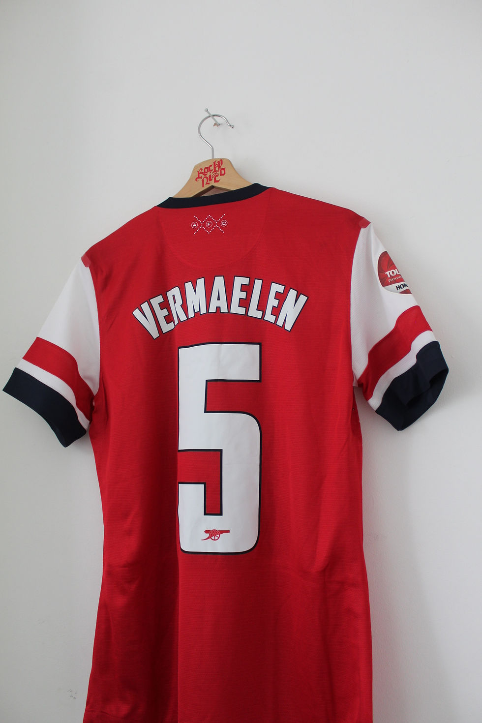 Thumbnail: 2012-13 Vermaelen Hong Kong Player Spec (L) 