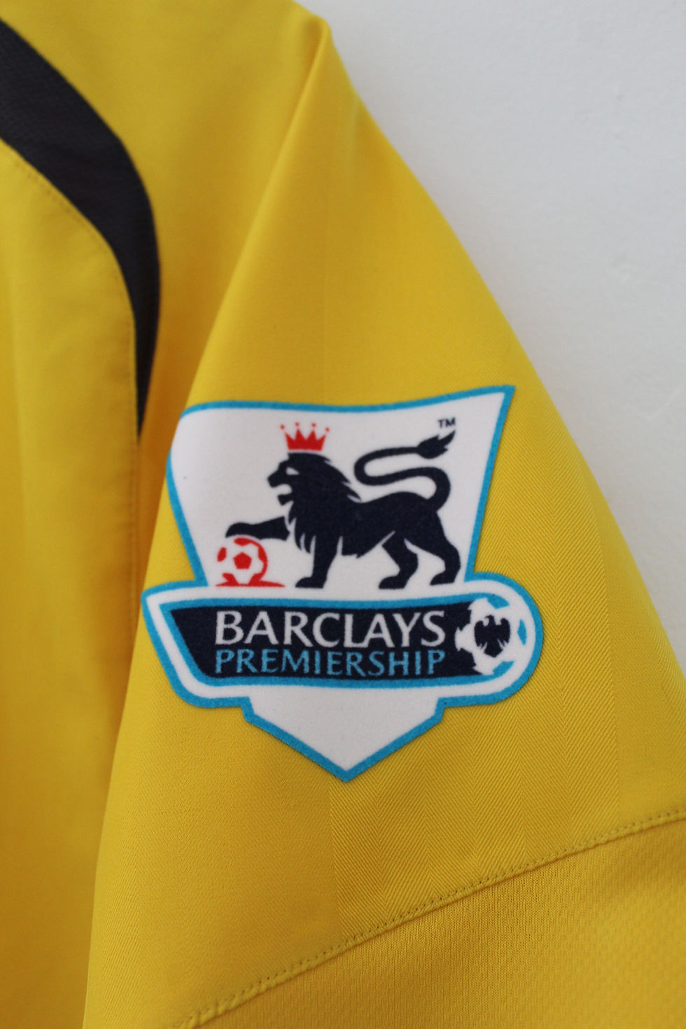 Thumbnail: 2005-06 Thierry Henry Away Shirt (S) *Great*