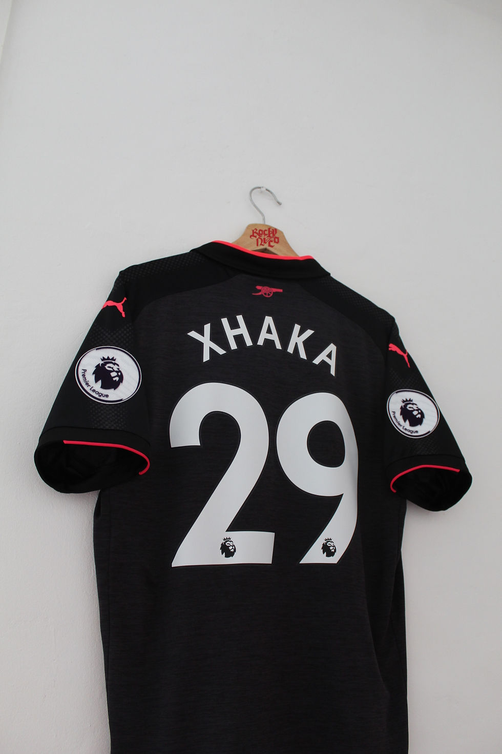 Thumbnail: 2017-18 Granit Xhaka Third Shirt (M) *Brand New without Tags* 