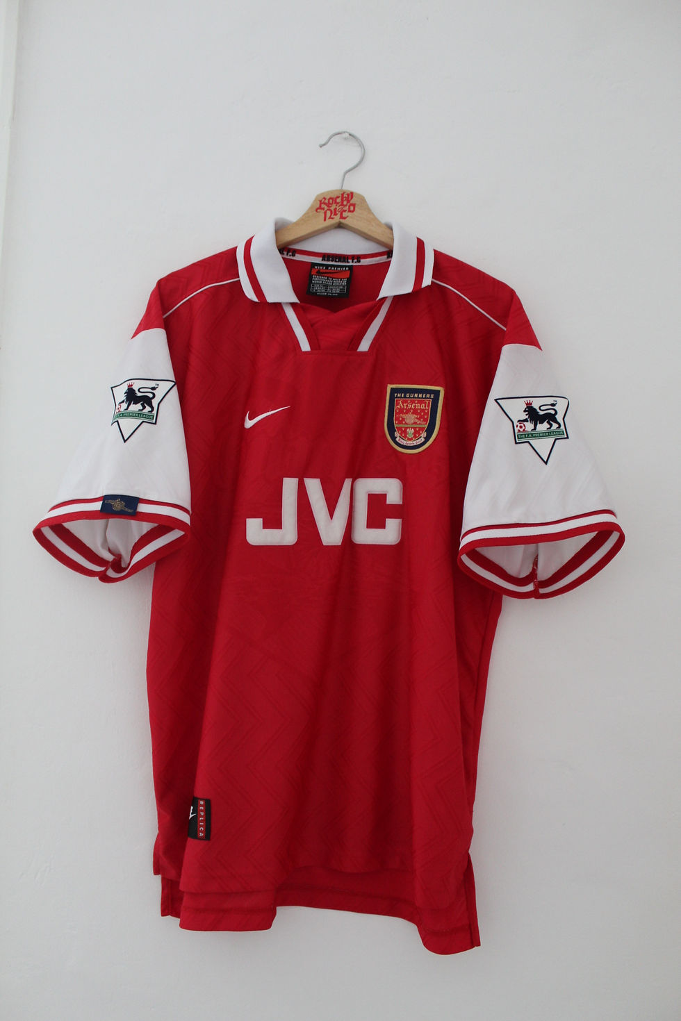 Thumbnail: 1997-98 Dennis Bergkamp Home Shirt (XL - Can fit L) *Excellent*