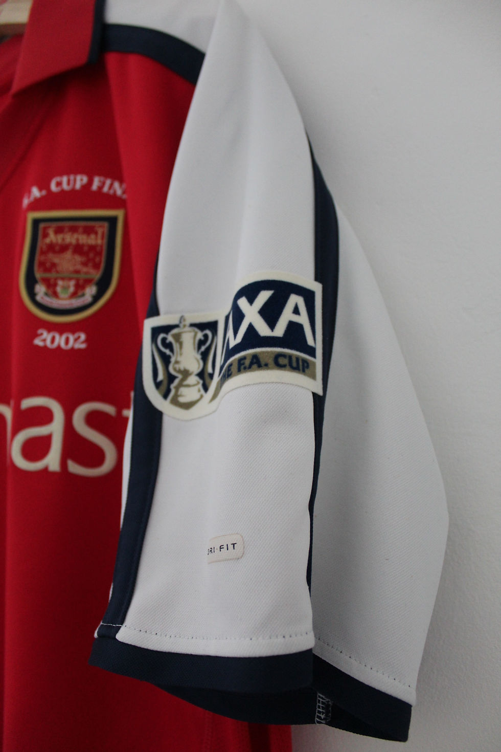 Thumbnail: PRE-ORDER 2001-02 Ray Parlour FA Cup Final Home Shirt (XL) *Very Good*