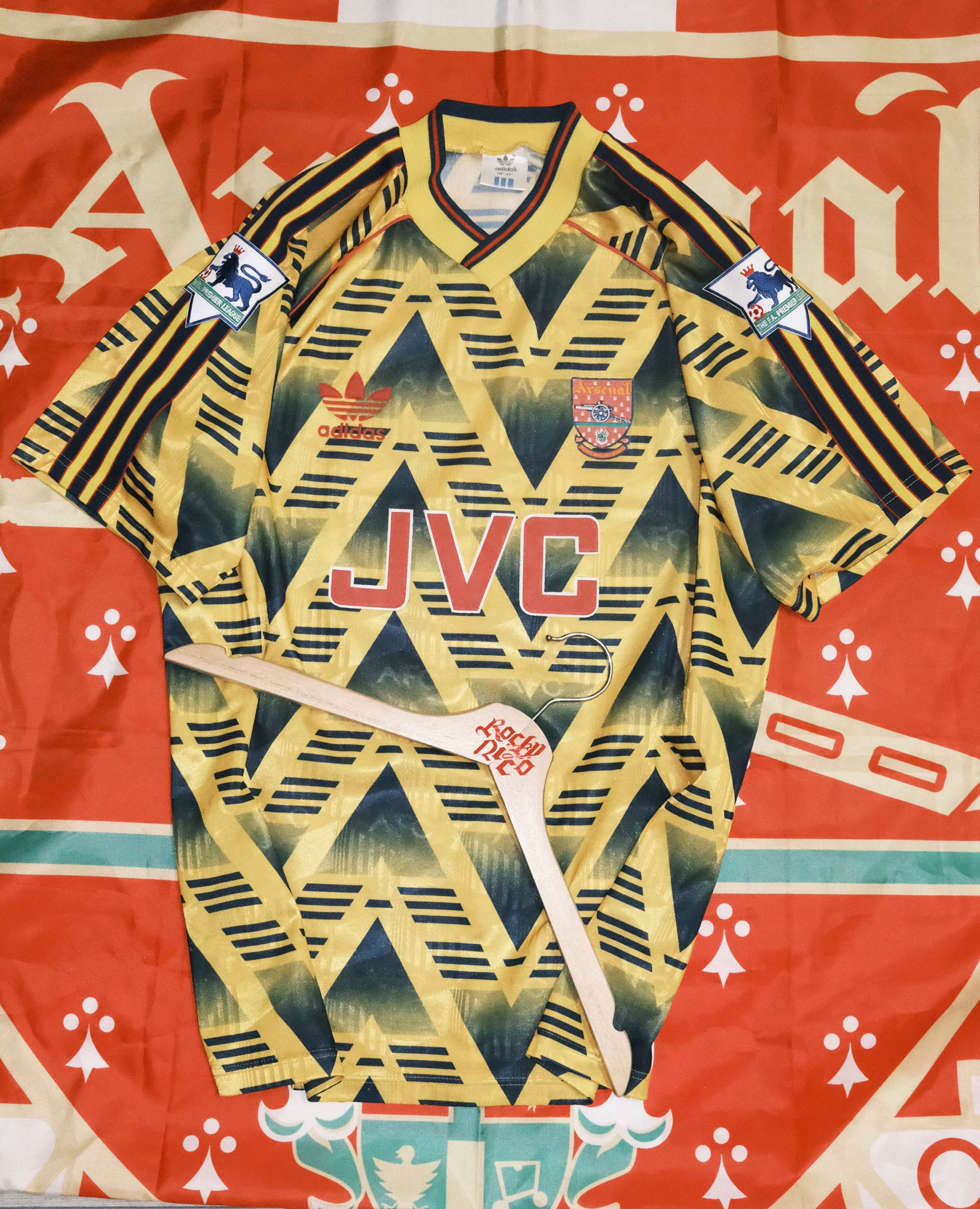 1991-93 Kevin Campbell #9 Away Shirt (38-40) *Excellent*