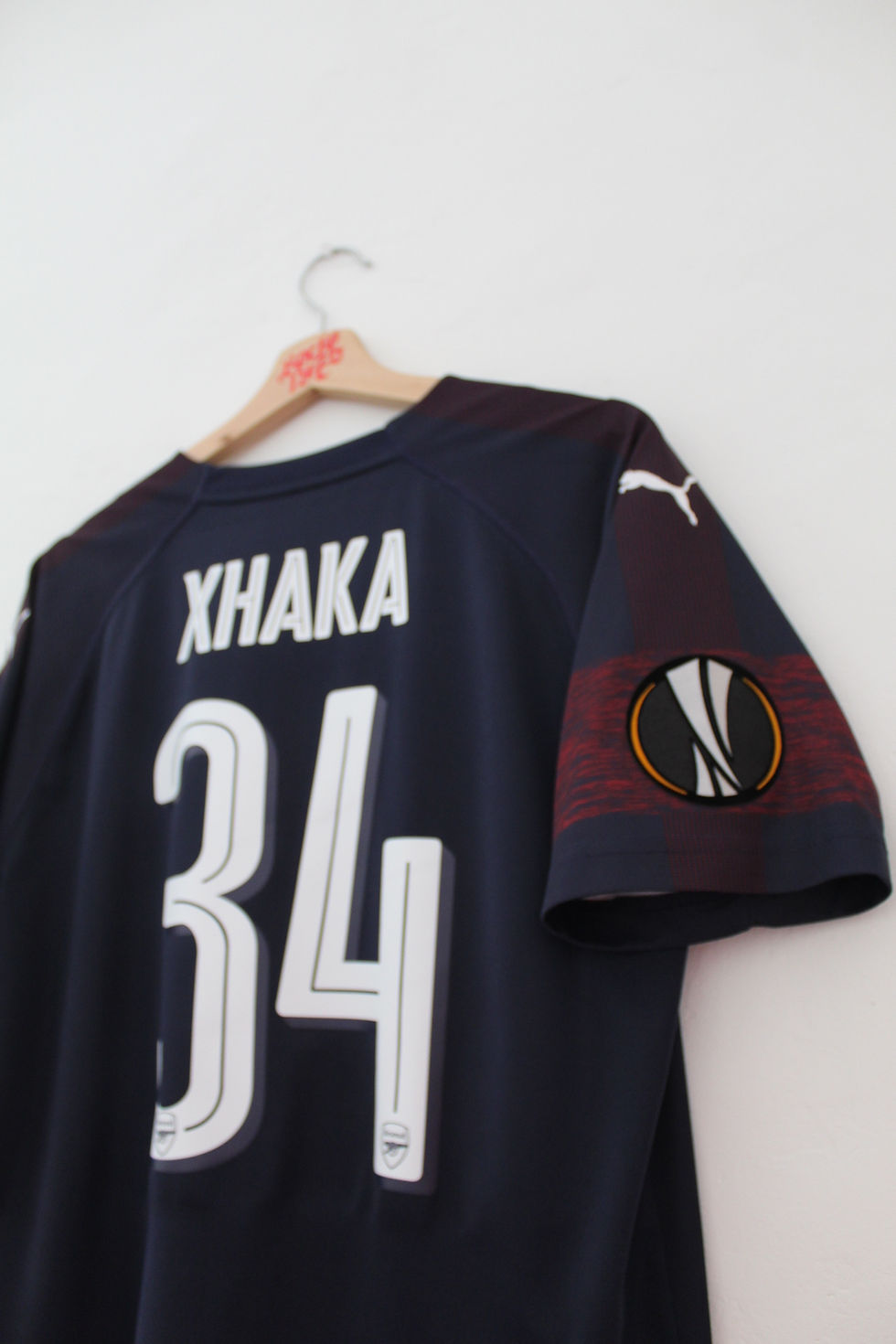 Thumbnail: 2018-19 Granit Xhaka Europa League Away Shirt (M) *Mint*