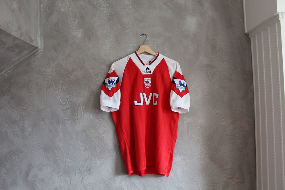 1992年　アーセナル トニーアダムズ　ユニフォーム Tony Adams Back Signed Arsenal 1992-94 Home Shirt