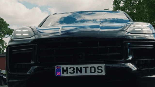 Mentos x Kiss