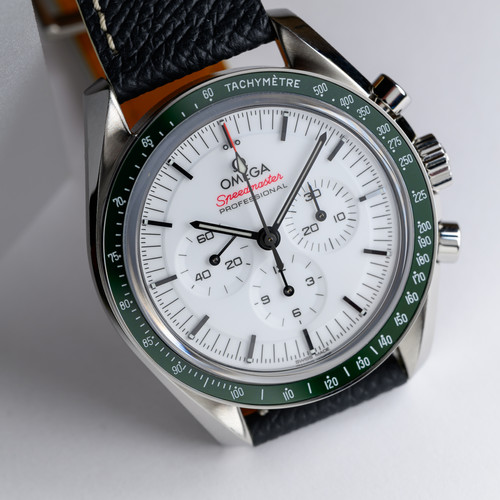 Speedmaster Professional 純正ベゼル Ceramic Dot-Over-Ninety Tachymètre Bezel For The Omega Speedmaster