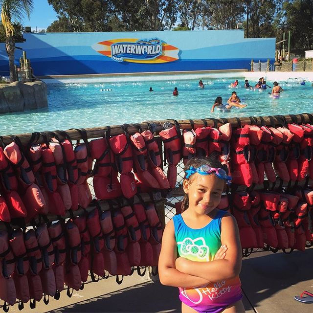 Waterworld in Concord #WavePool #Waterworld #Concord #WhereToGoWithKids #BayExplorers