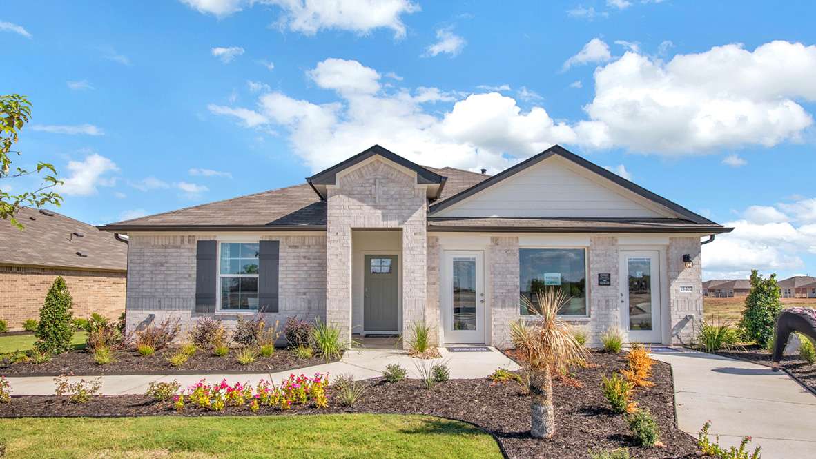 Carillon by D.R. Horton, DRB Homes, M/I Homes, Chesmar, Richmond American — Manor, TX