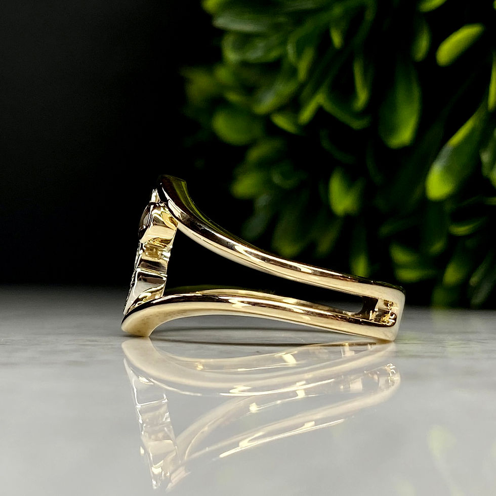 Thumbnail: Alexandrite & Diamond Ring