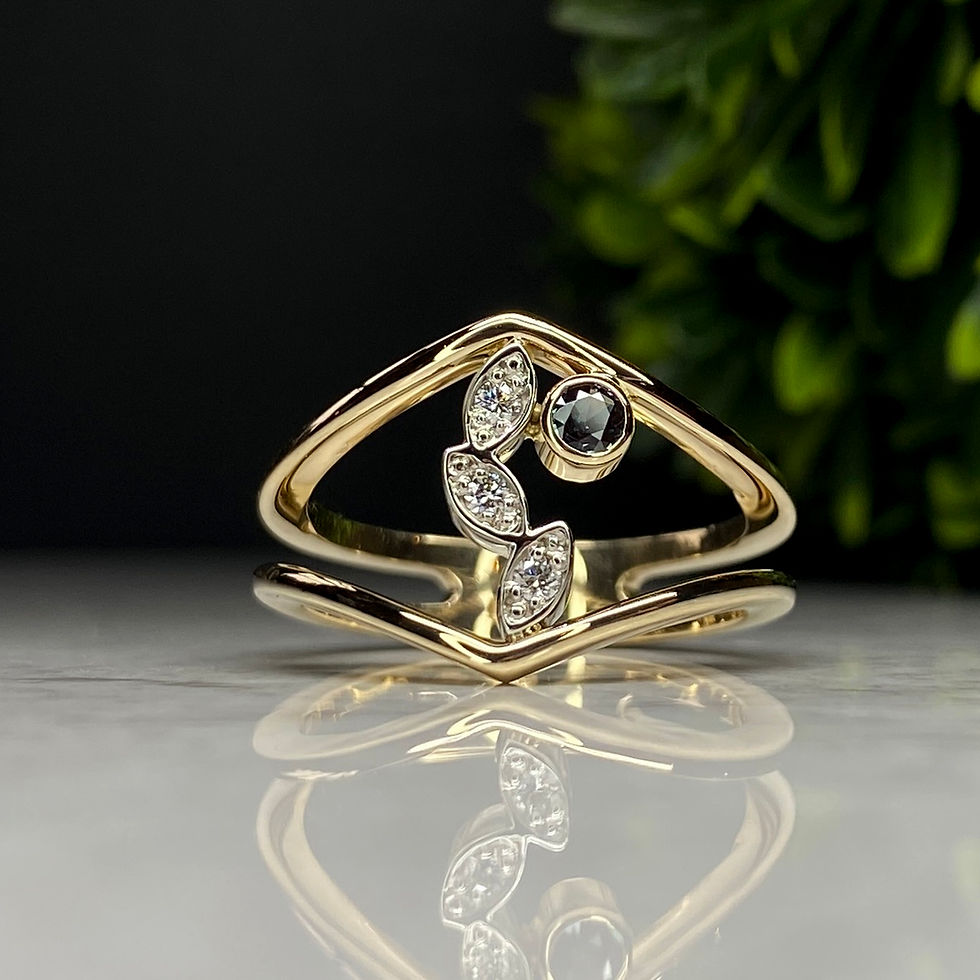 Thumbnail: Alexandrite & Diamond Ring