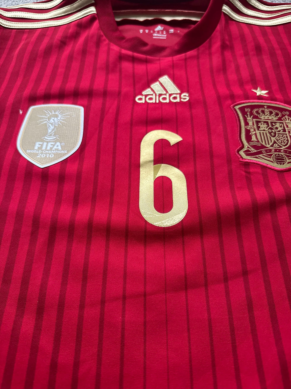 Thumbnail: Iniesta 6 Spain 2014/15 Home Shirt Mens Medium - Used