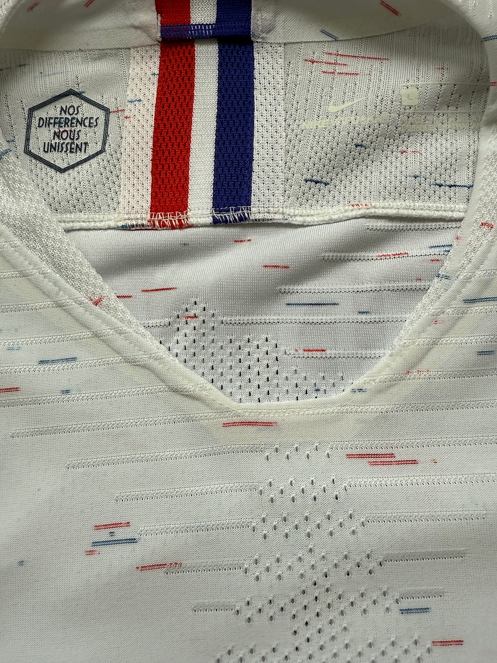 Thumbnail: Mbappe 10 France 2018-19 Large Vaporknit Away Shirt - BNWT
