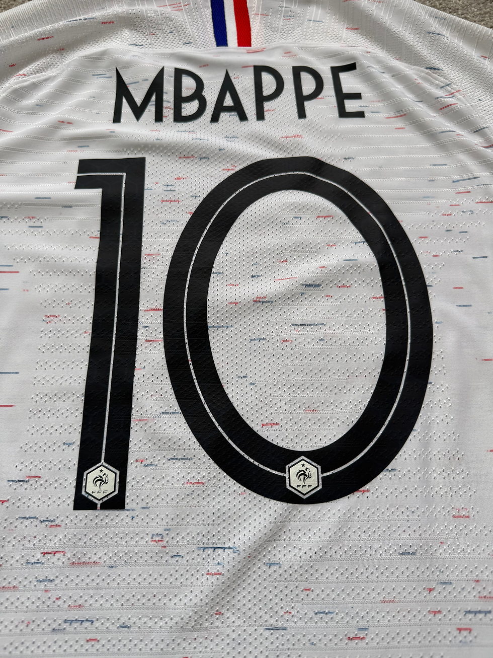 Thumbnail: Mbappe 10 France 2018-19 Large Vaporknit Away Shirt - BNWT