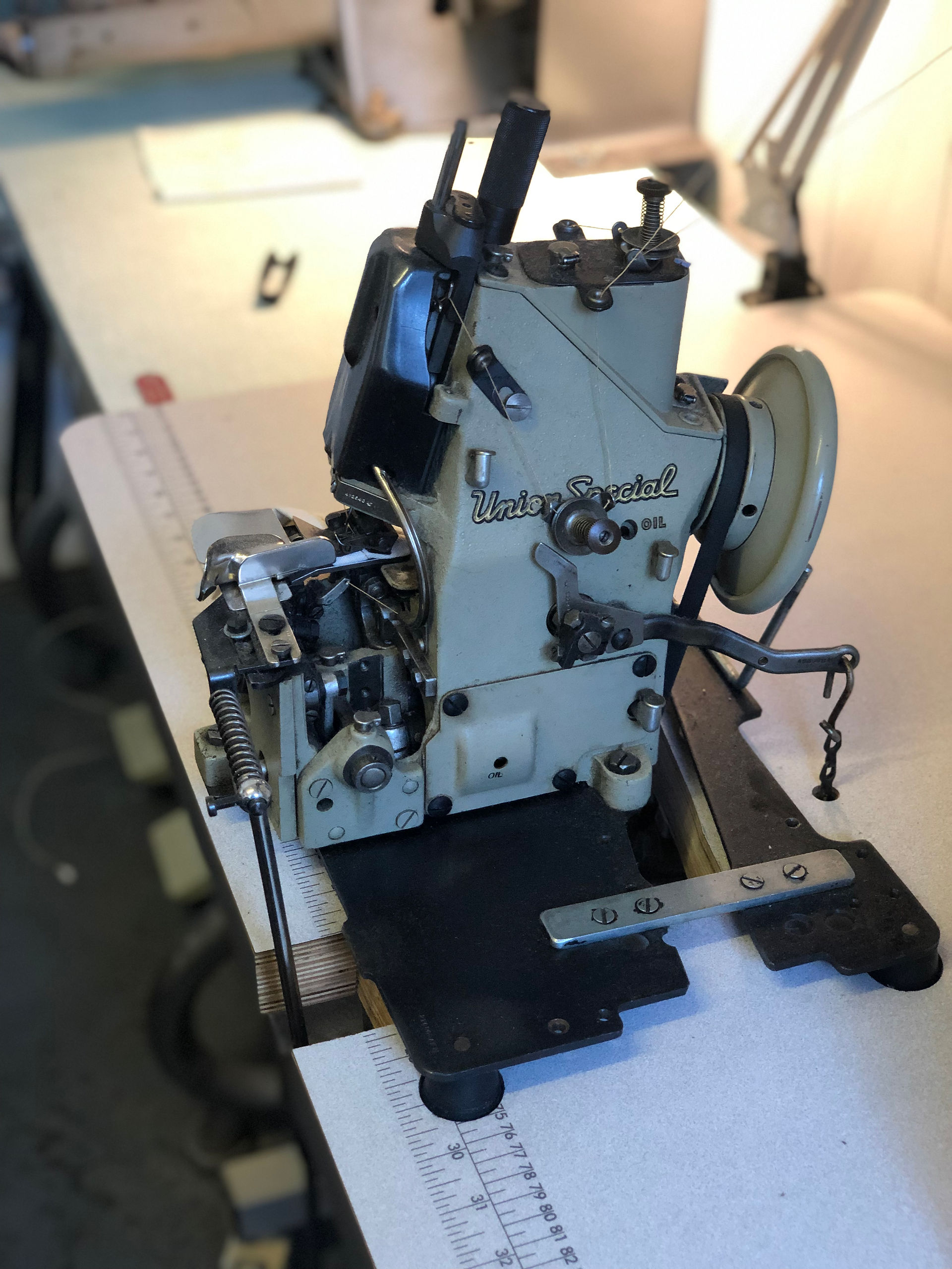Union Special 43200G used for chainstich hemming from the 1970/80's