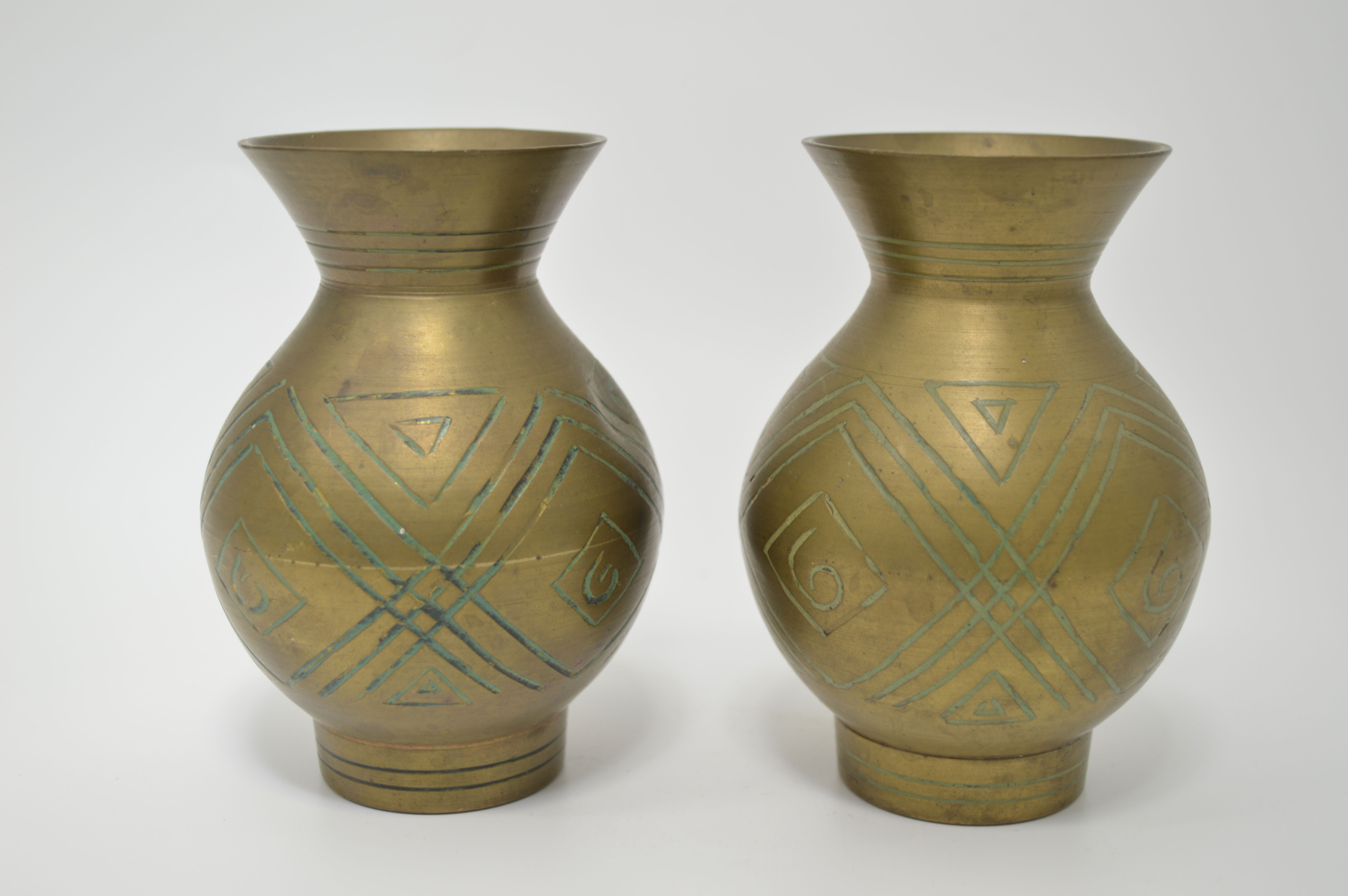 Jarrones de latón de la India Sarna