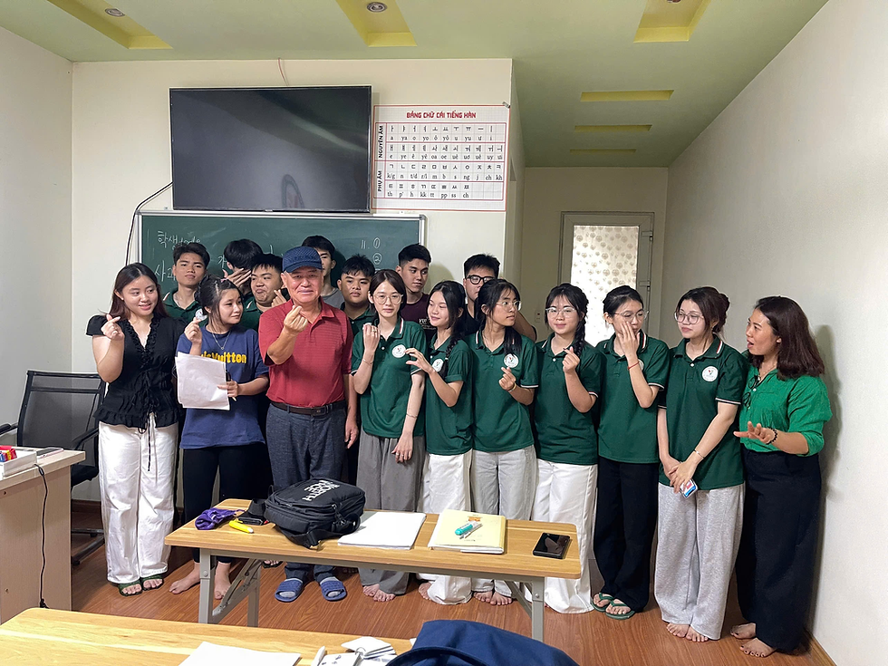TIẾT HỌC CÙNG GIÁO VIÊN NGƯỜI HÀN – MÔI TRƯỜNG HỌC TẬP THỰC TẾ GIÚP HỌC VIÊN TỰ TIN DU HỌC