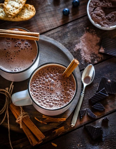 Chocolat-chaud-aux-epices.webp