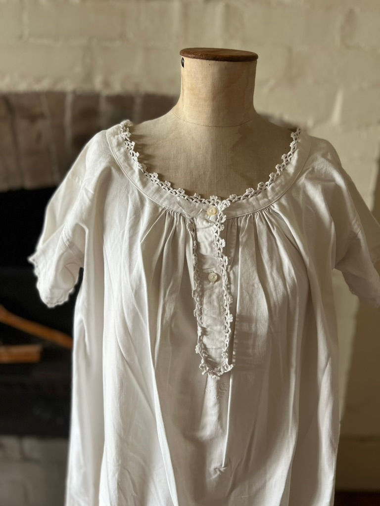 Thumbnail: Antique French Cotton Chemise FS Monogram