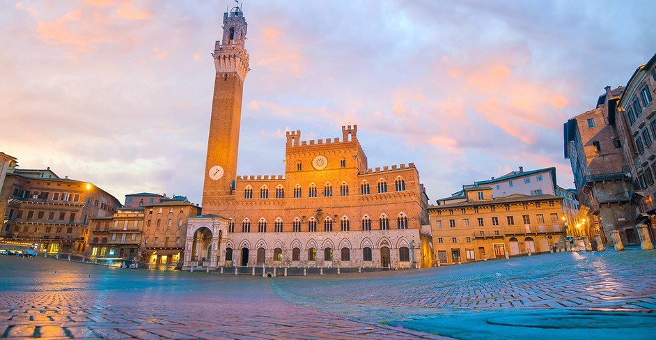 Siena stock-photo-piazza-del-campo-in-siena-italy-at-twilight-767524354.jpg
