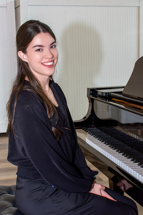 advanced piano instructor.jpg