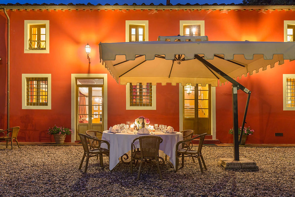 nightime dining