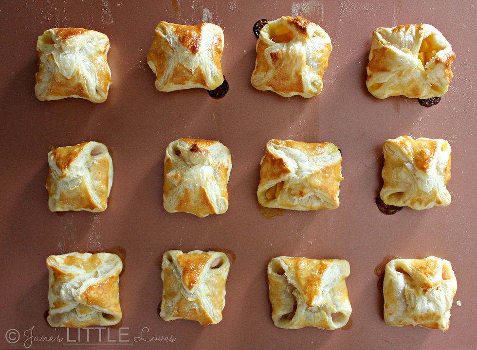 apple mango puff pastry purses