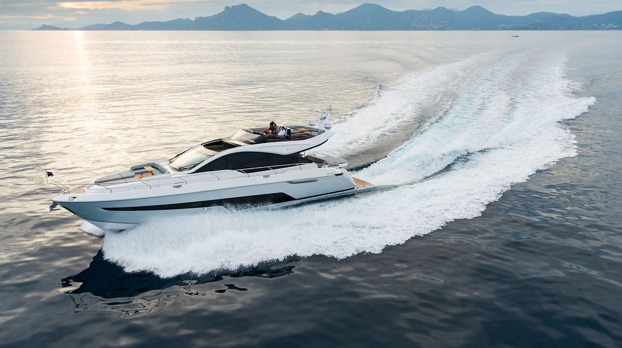 Fairline PhanFaitom 65 | Malta