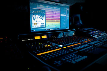 It is an equipment to mix sounds and create relaxing and therapeutic music for ChandraMaria and Somnysia Project.