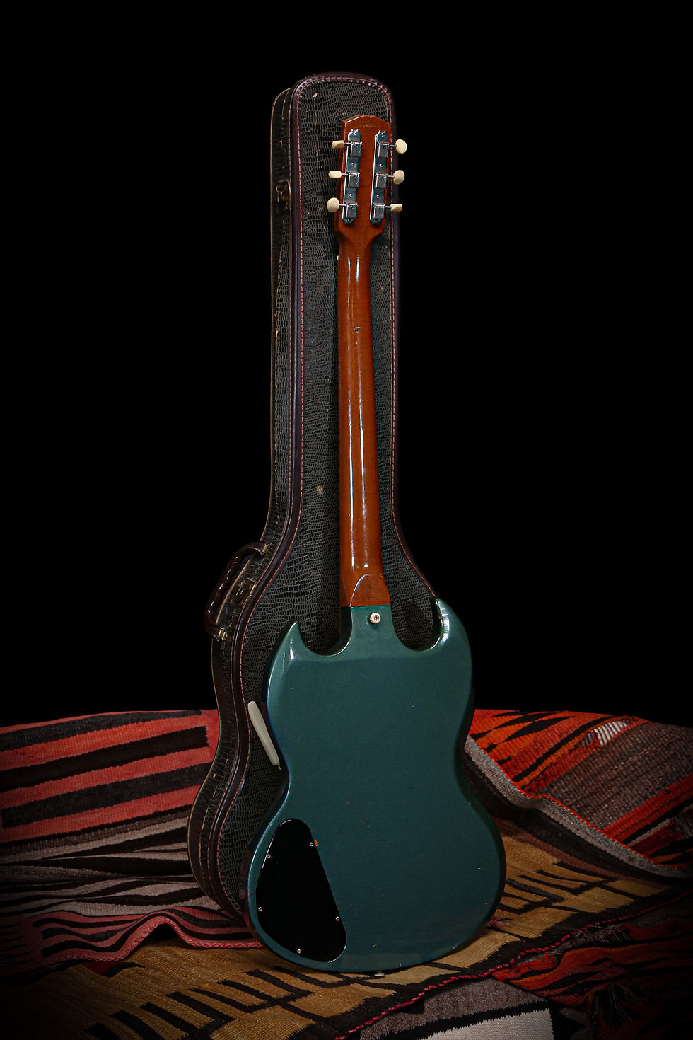 Миниатюра: 1967 Gibson Melody Maker SG “Pelham Blue”