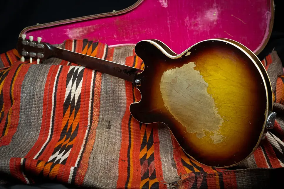 1960 Gibson ES-335 Dot-Neck "Sunburst"